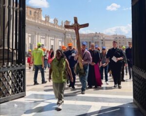 497704031_705062268554421_4889554868737671083_n-768x1220